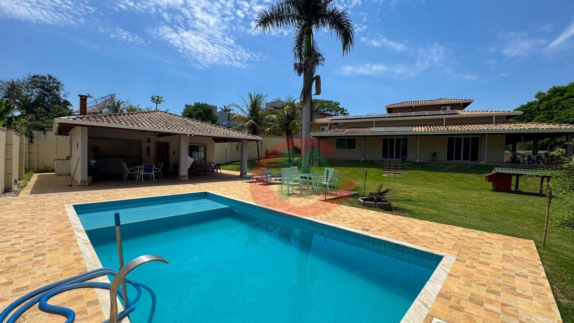 Chácara, 3 quartos, 1550 m² - Foto 1