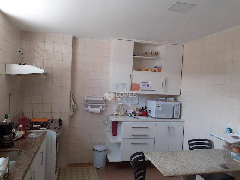 Apartamento à venda com 3 quartos, 121m² - Foto 12