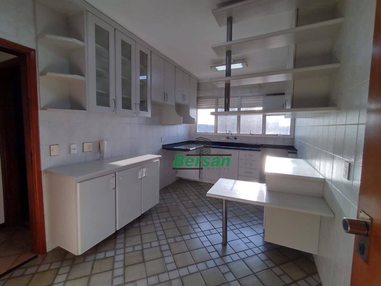 Apartamento à venda com 3 quartos, 126m² - Foto 36