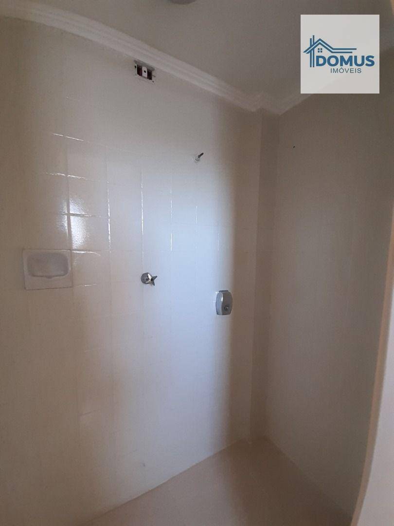 Apartamento à venda com 2 quartos, 76m² - Foto 4