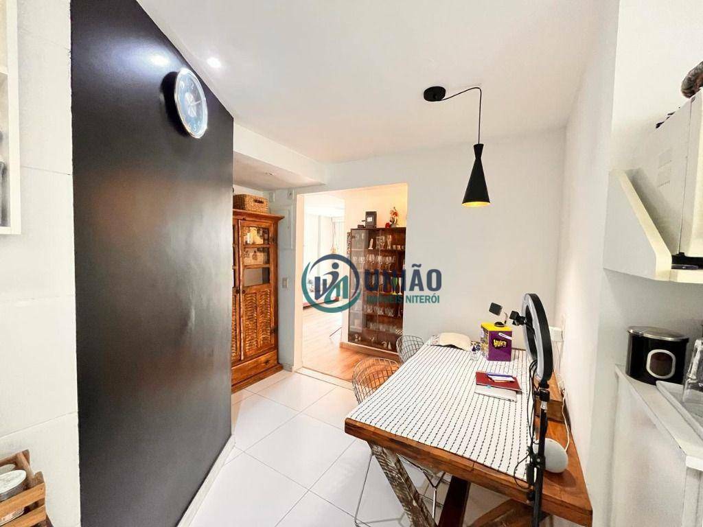 Apartamento à venda com 2 quartos, 68m² - Foto 17