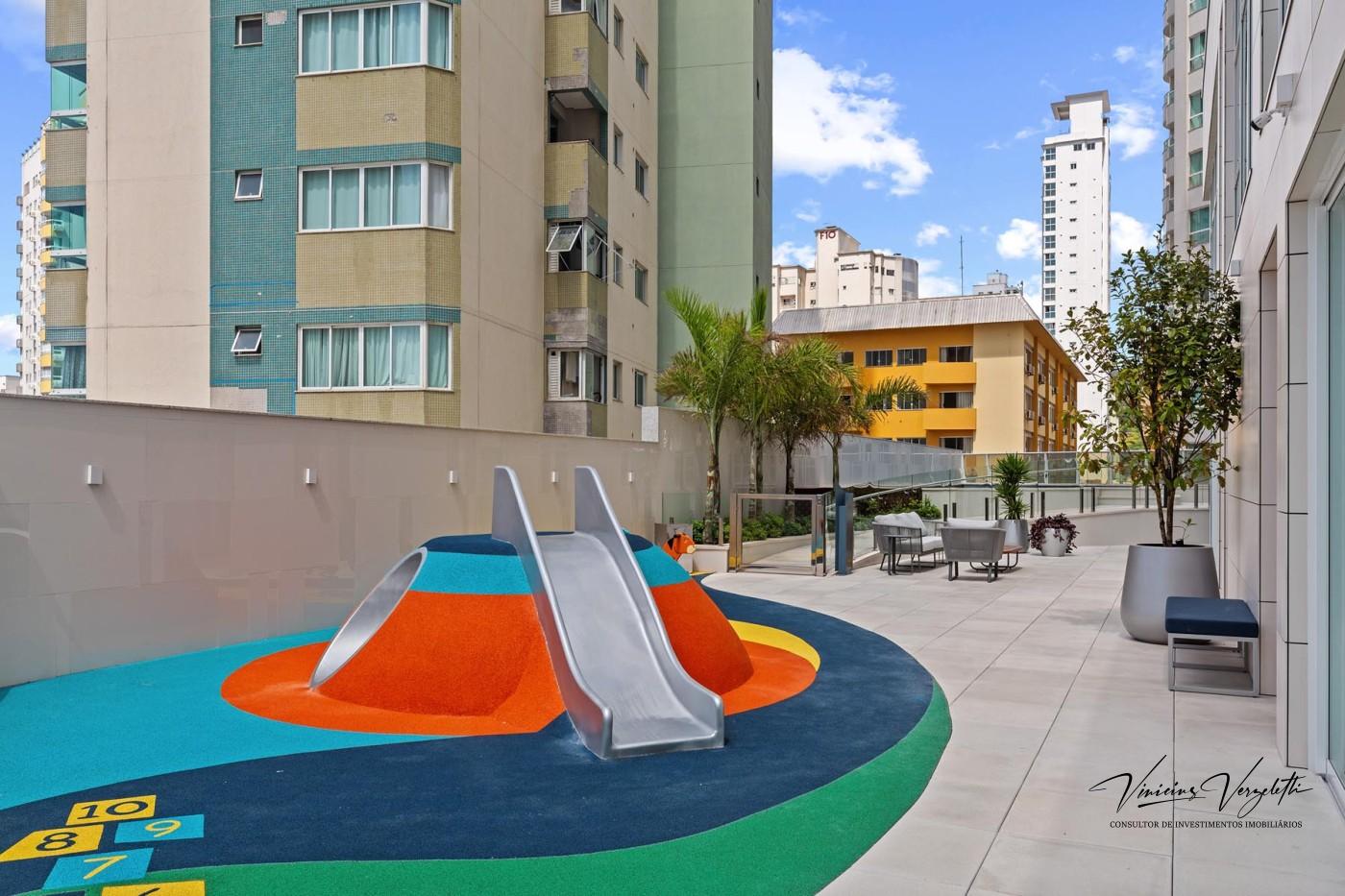 Apartamento para alugar com 4 quartos, 150m² - Foto 39