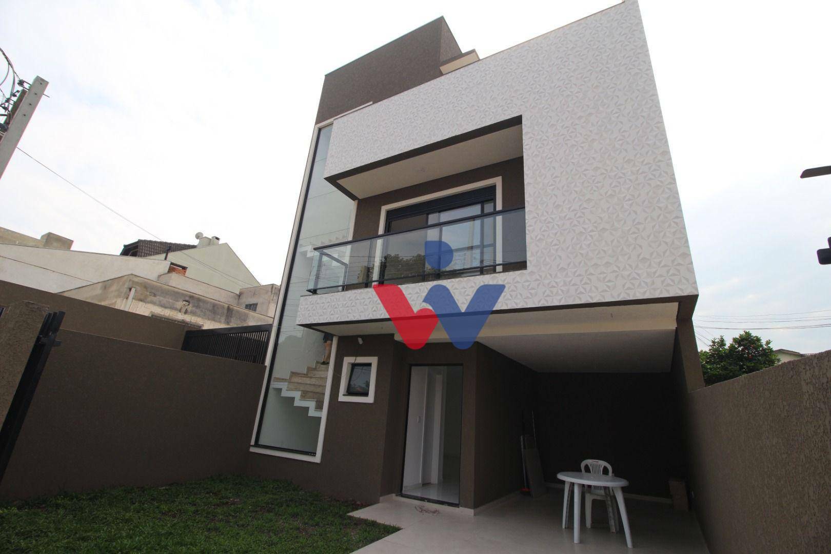 Sobrado à venda com 3 quartos, 151m² - Foto 1