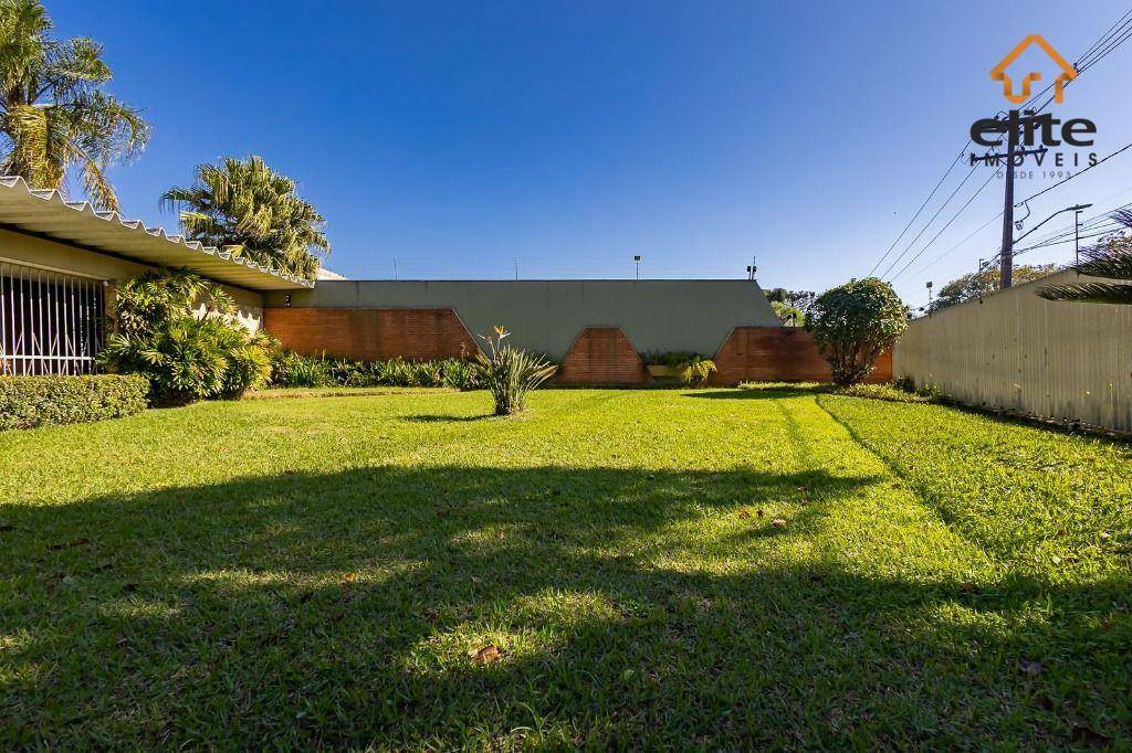Casa à venda e aluguel com 4 quartos, 352m² - Foto 3