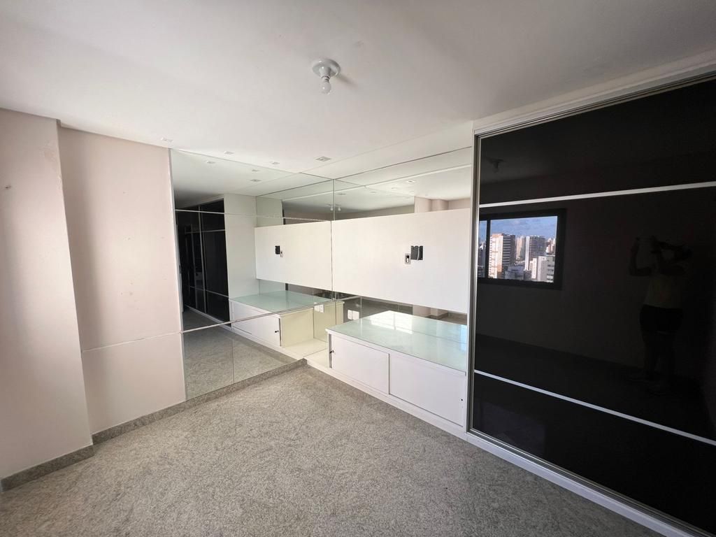 Apartamento à venda com 4 quartos, 300m² - Foto 18