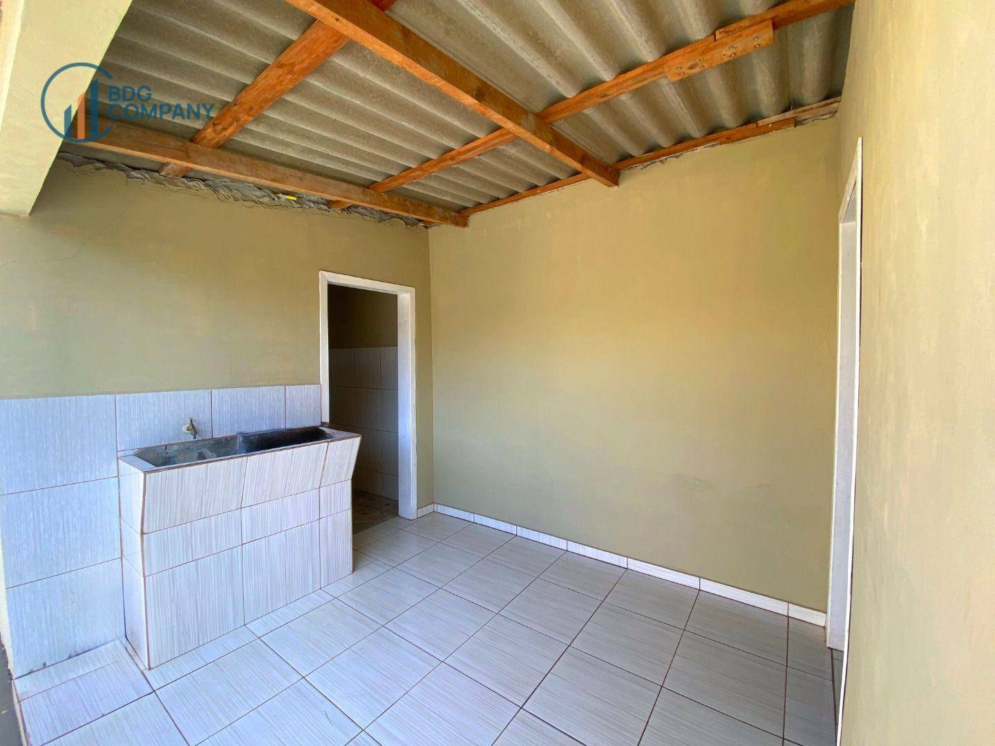 Casa à venda com 2 quartos, 90m² - Foto 13