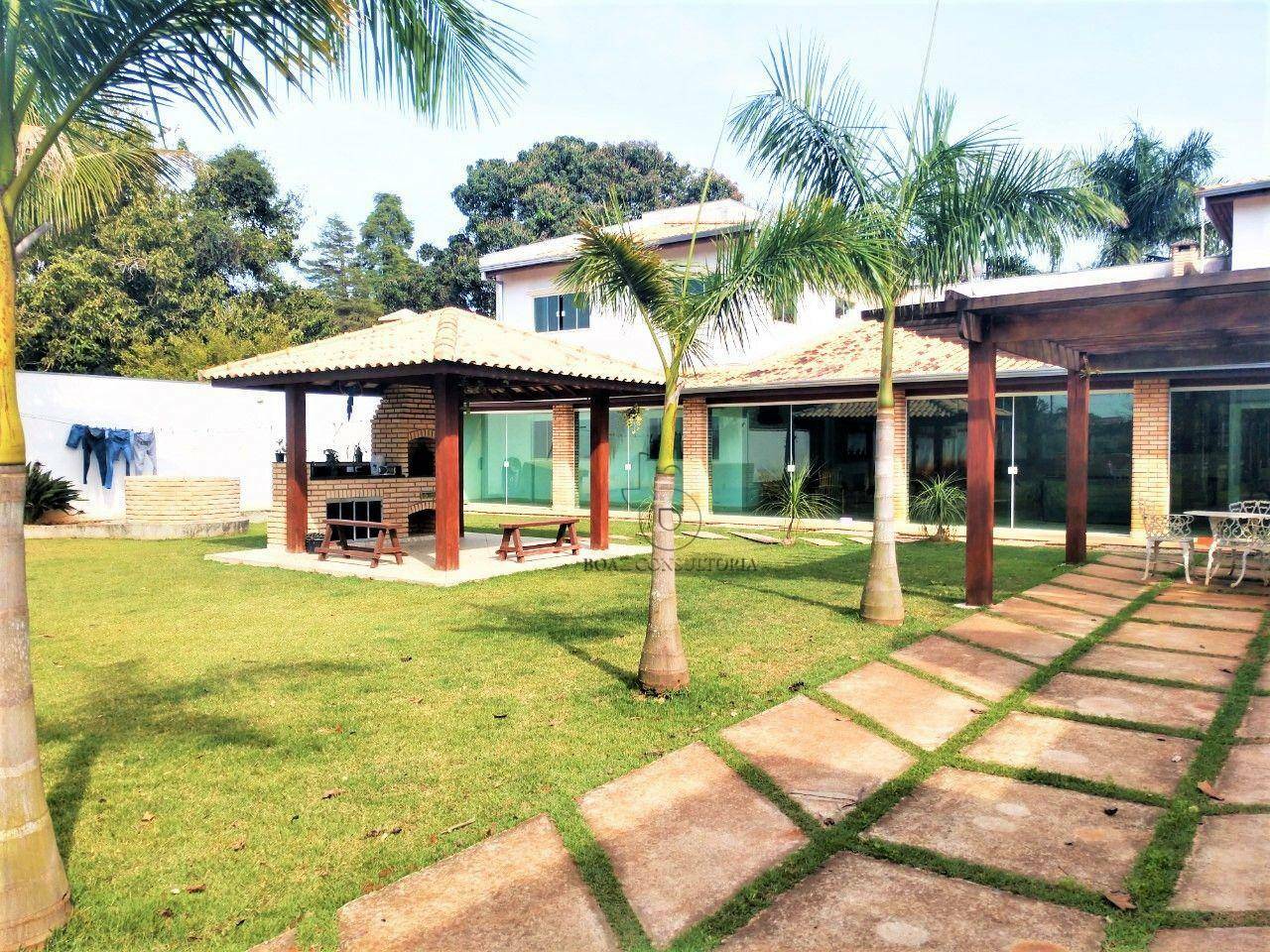 Chácara à venda com 3 quartos, 360m² - Foto 1