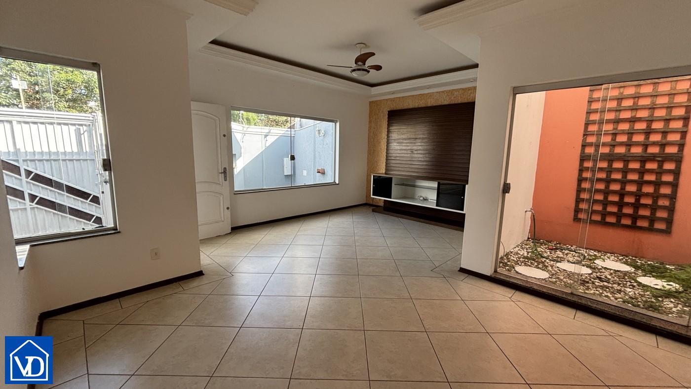 Casa à venda com 3 quartos, 170m² - Foto 6