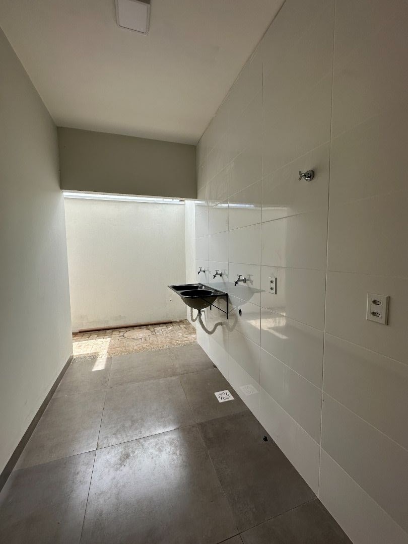 Casa à venda com 3 quartos, 137m² - Foto 11