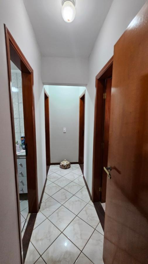 Apartamento à venda com 3 quartos, 98m² - Foto 3