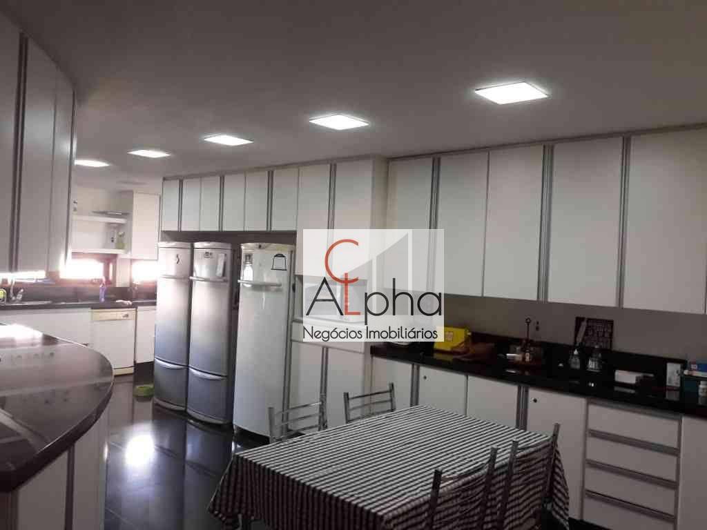 Sobrado à venda com 4 quartos, 450m² - Foto 12