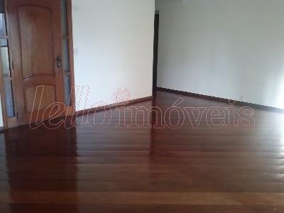 Apartamento para alugar com 3 quartos, 200m² - Foto 2