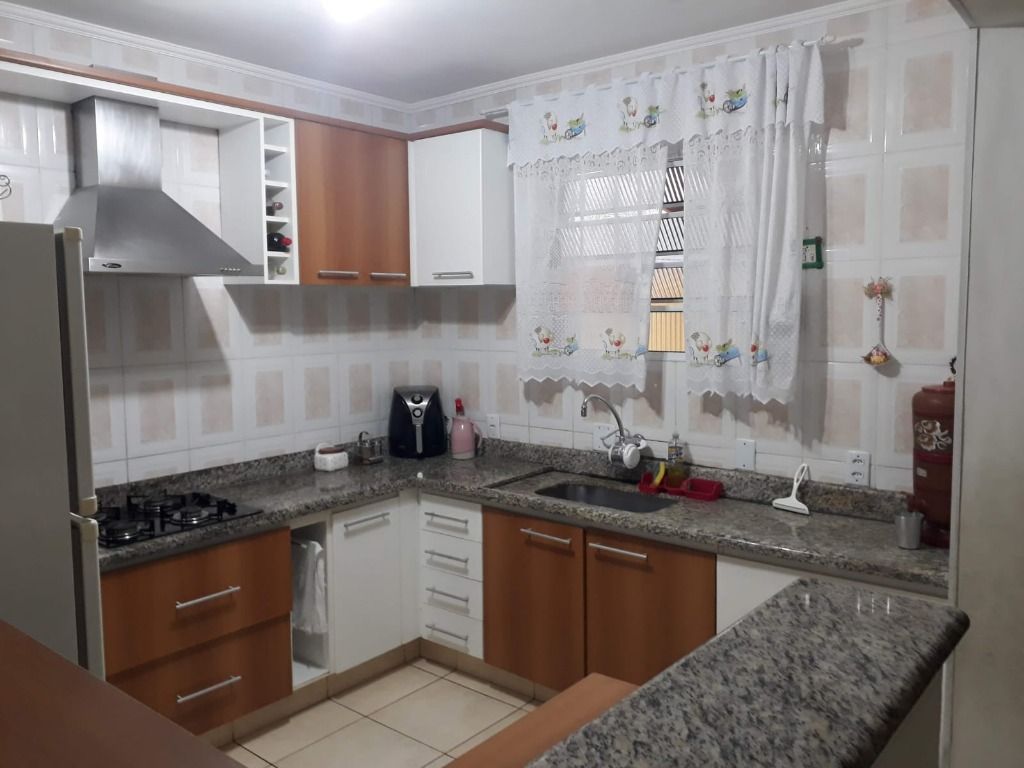 Casa de Condomínio à venda com 3 quartos, 125m² - Foto 3