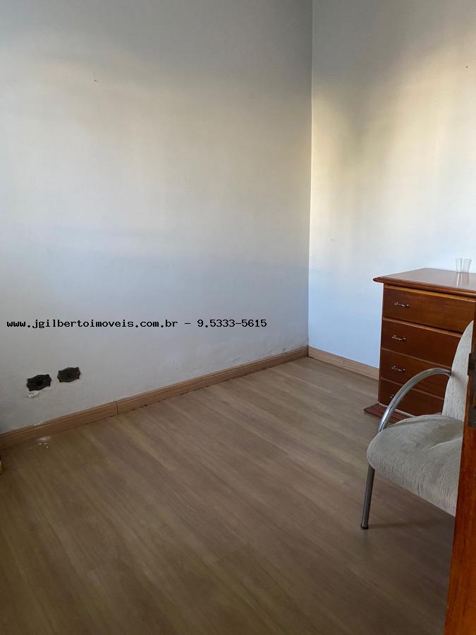 Casa à venda com 6 quartos, 300m² - Foto 15