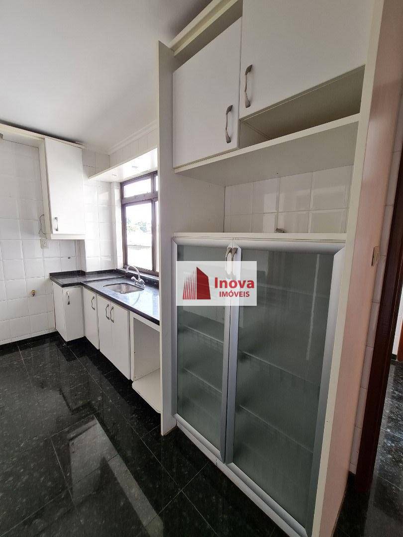 Apartamento à venda com 3 quartos, 140m² - Foto 23