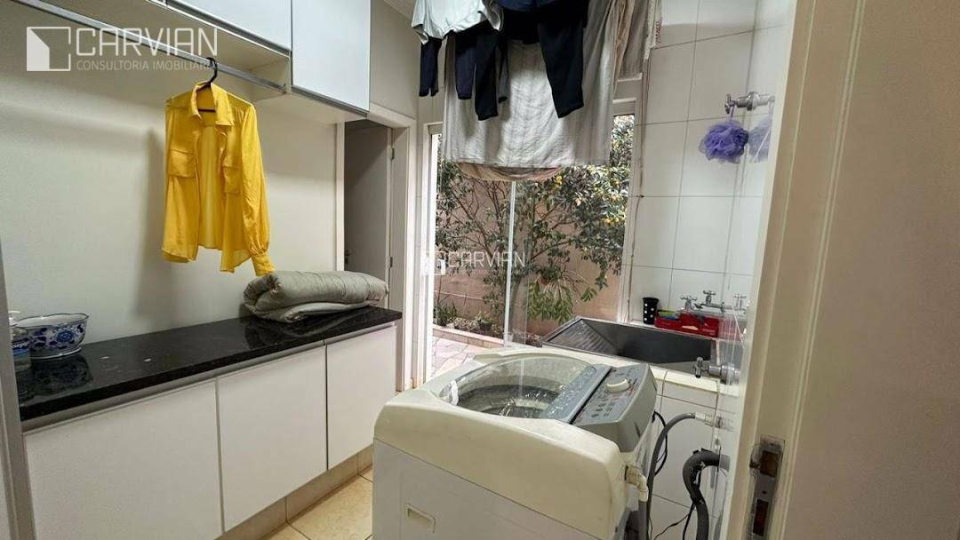 Casa de Condomínio à venda com 4 quartos, 380m² - Foto 12