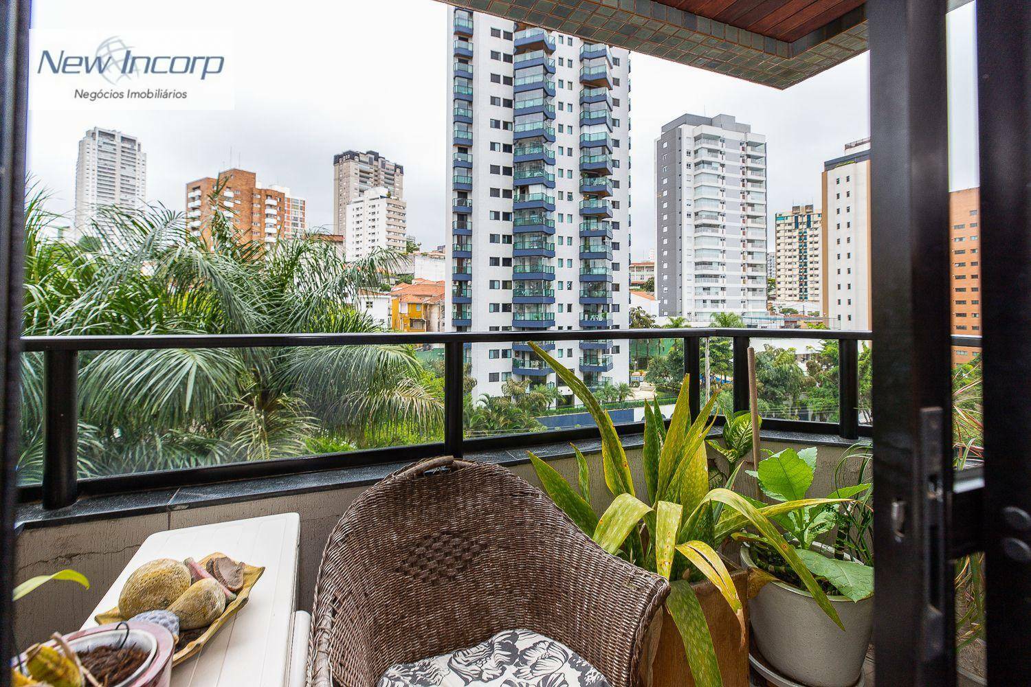 Apartamento à venda com 3 quartos, 205m² - Foto 30