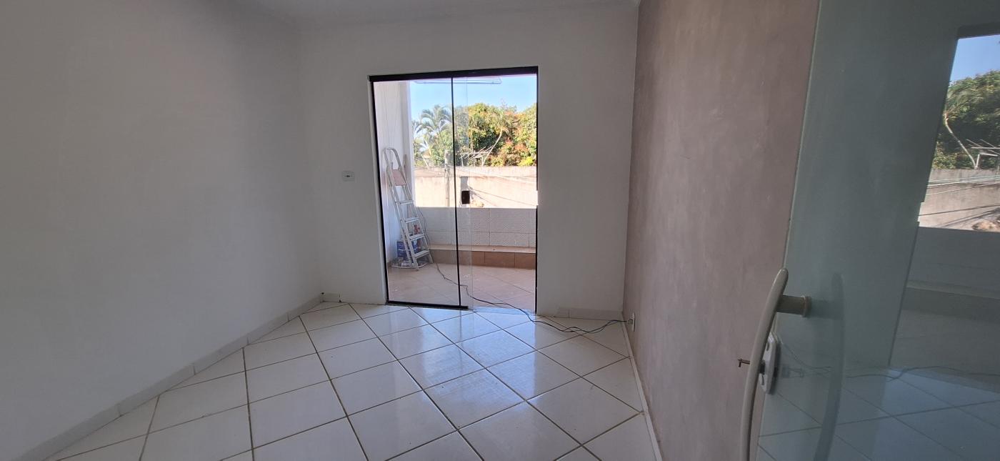 Casa à venda com 3 quartos, 130m² - Foto 14