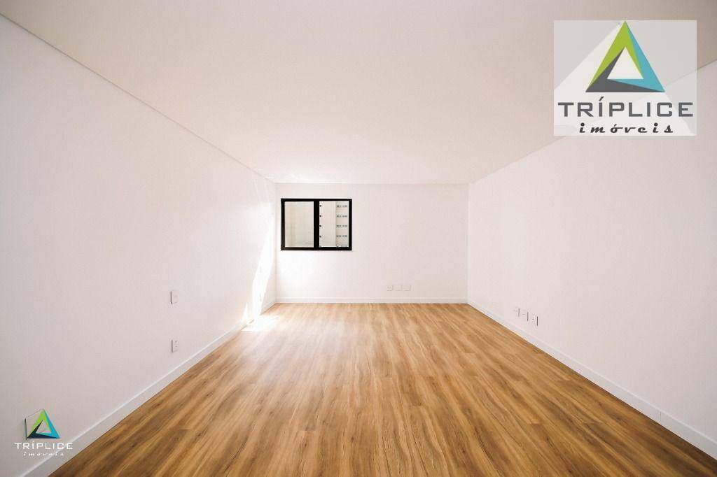 Apartamento à venda com 4 quartos, 228m² - Foto 11