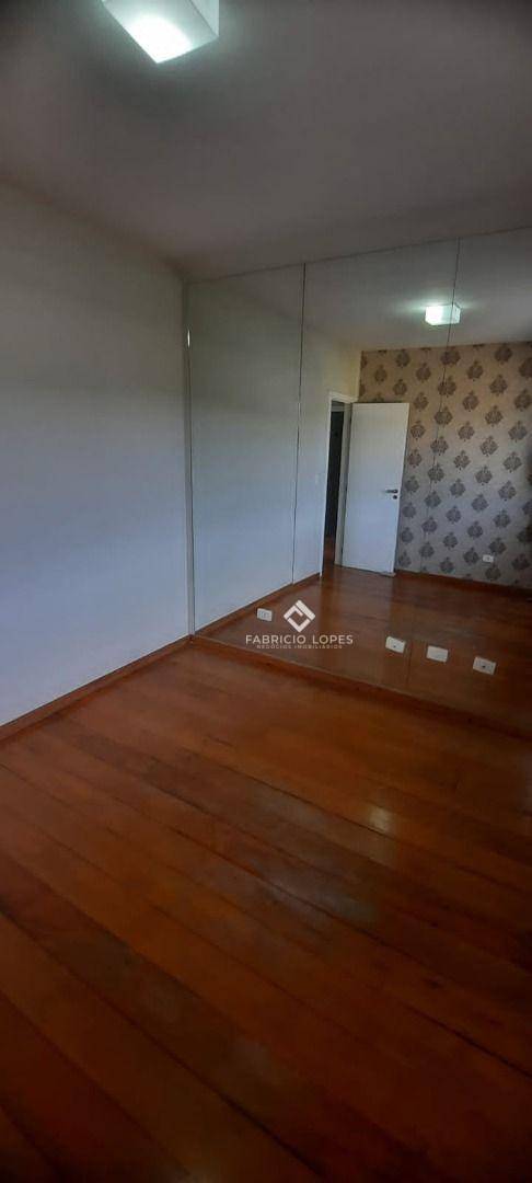 Casa para alugar com 3 quartos, 130m² - Foto 5