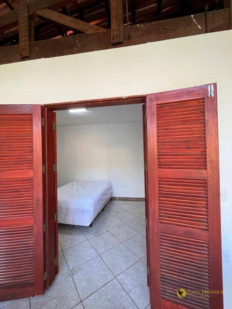 Casa à venda com 4 quartos, 300m² - Foto 27