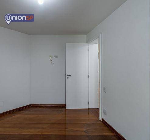 Apartamento à venda com 4 quartos, 210m² - Foto 18