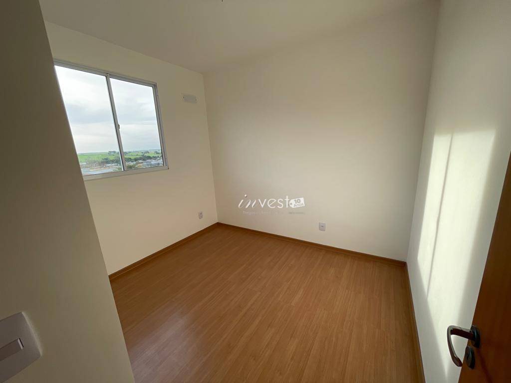 Apartamento à venda com 2 quartos, 42m² - Foto 4