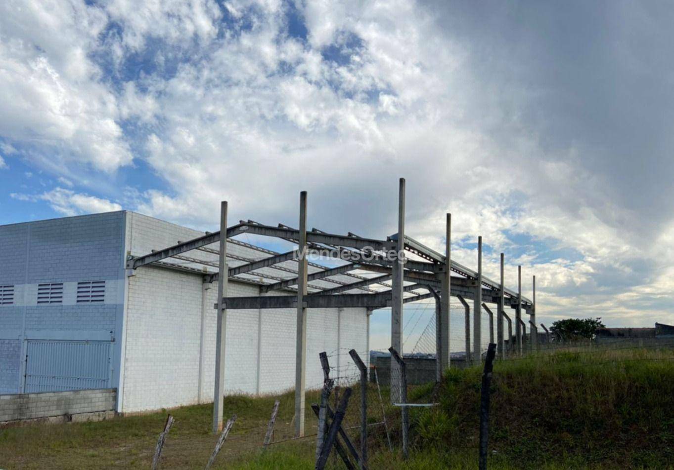 Terreno à venda, 835M2 - Foto 1