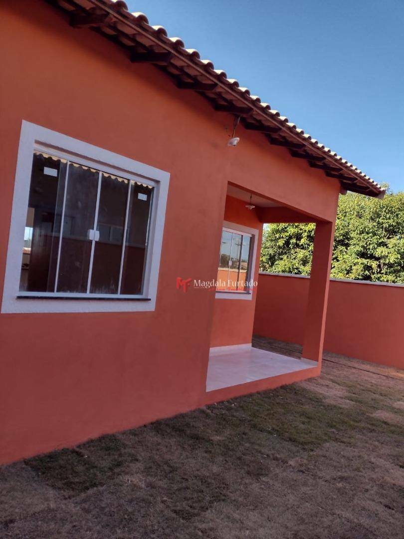 Casa à venda com 2 quartos, 54m² - Foto 3