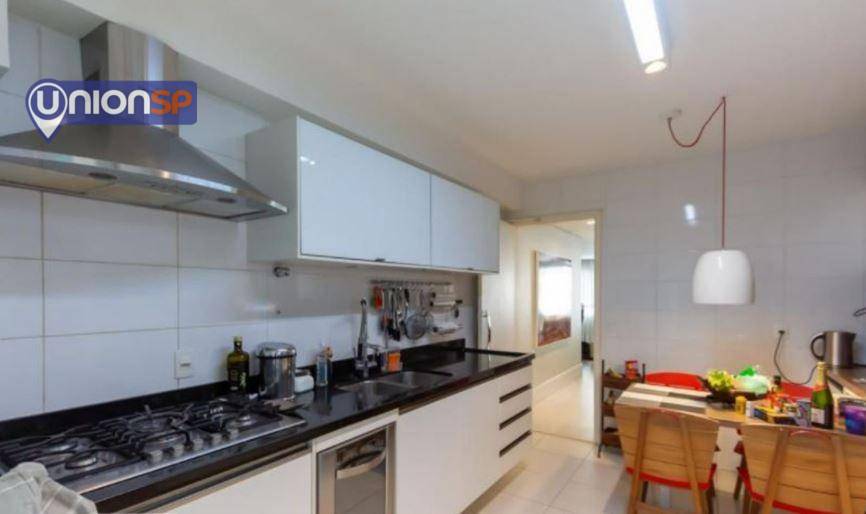 Apartamento à venda com 3 quartos, 146m² - Foto 17