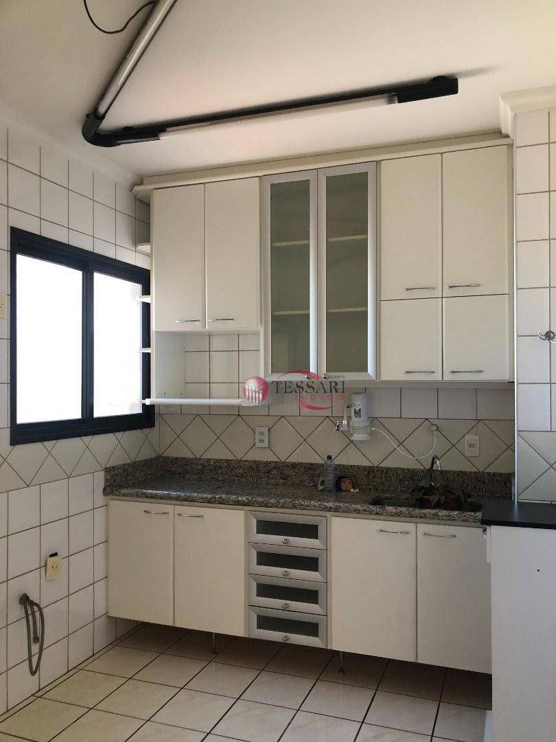 Apartamento para alugar com 3 quartos, 100m² - Foto 6