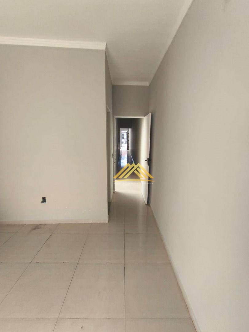 Casa à venda com 2 quartos, 75m² - Foto 5