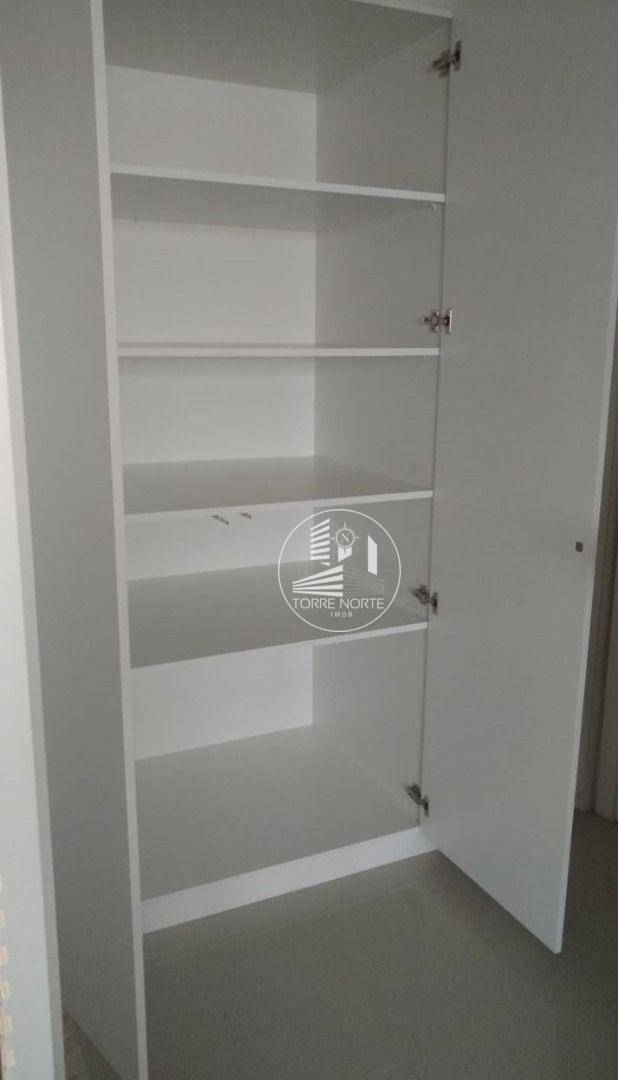 Apartamento à venda com 3 quartos, 138m² - Foto 9