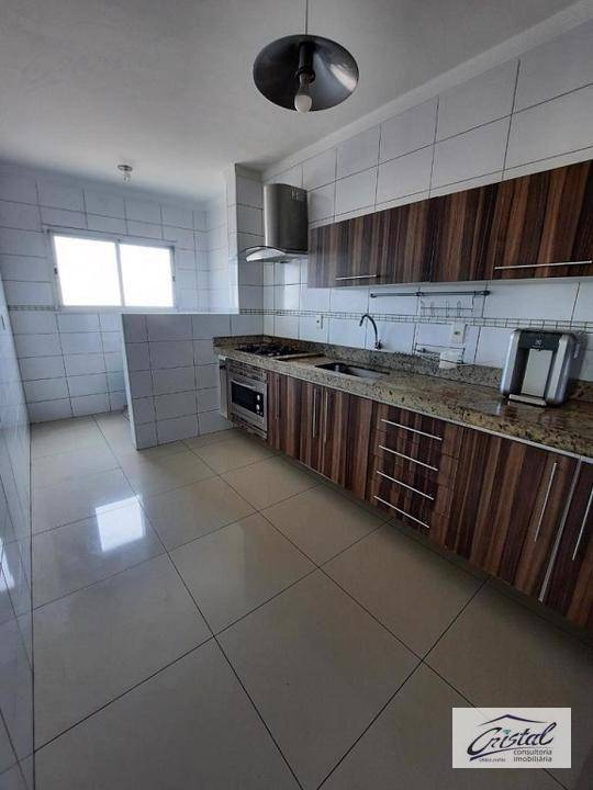 Apartamento à venda com 3 quartos, 107m² - Foto 17