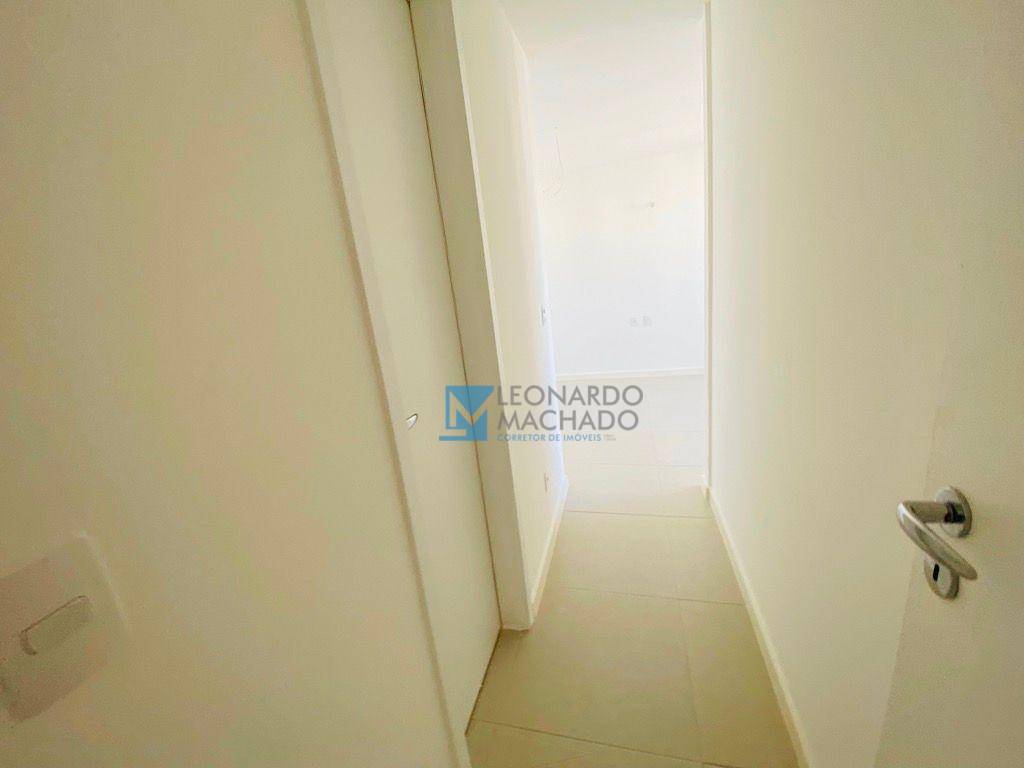 Apartamento à venda com 3 quartos, 91m² - Foto 12