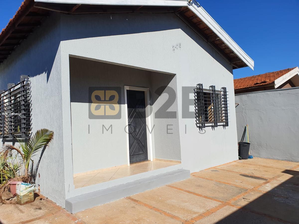 Casa à venda com 5 quartos, 158m² - Foto 2