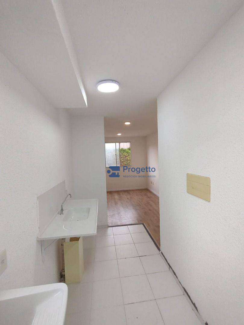 Apartamento à venda com 2 quartos, 48m² - Foto 4