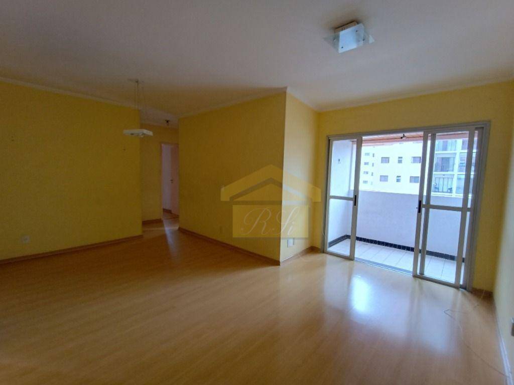 Apartamento à venda com 3 quartos, 73m² - Foto 1