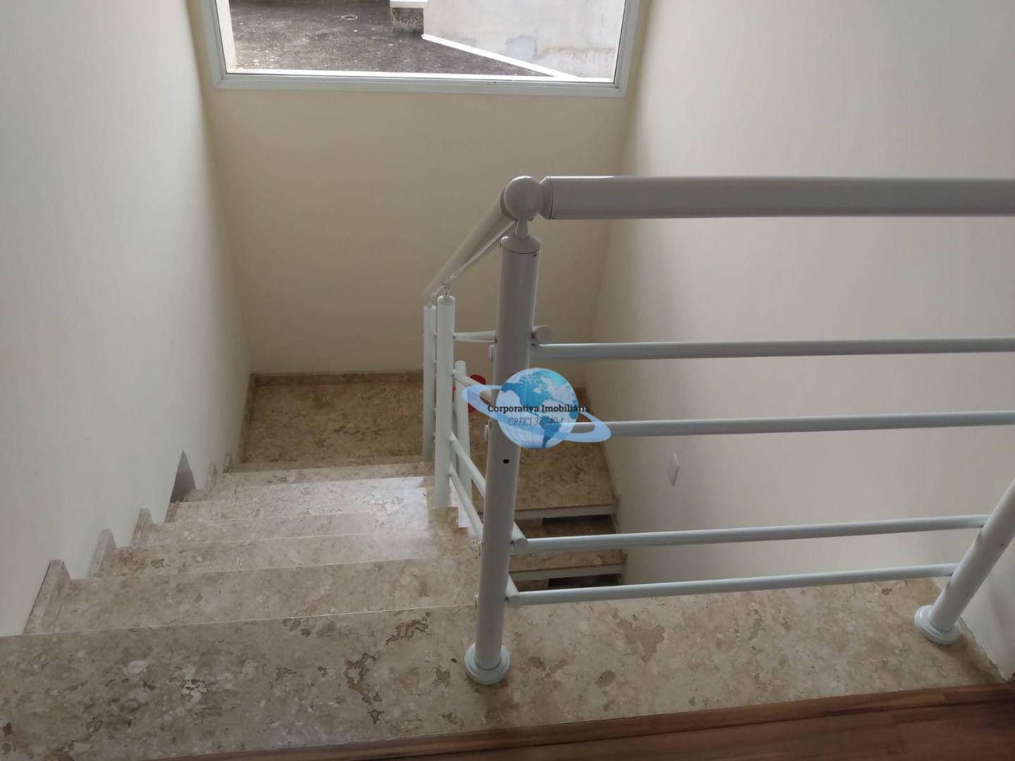 Casa de Condomínio à venda com 3 quartos, 250m² - Foto 15