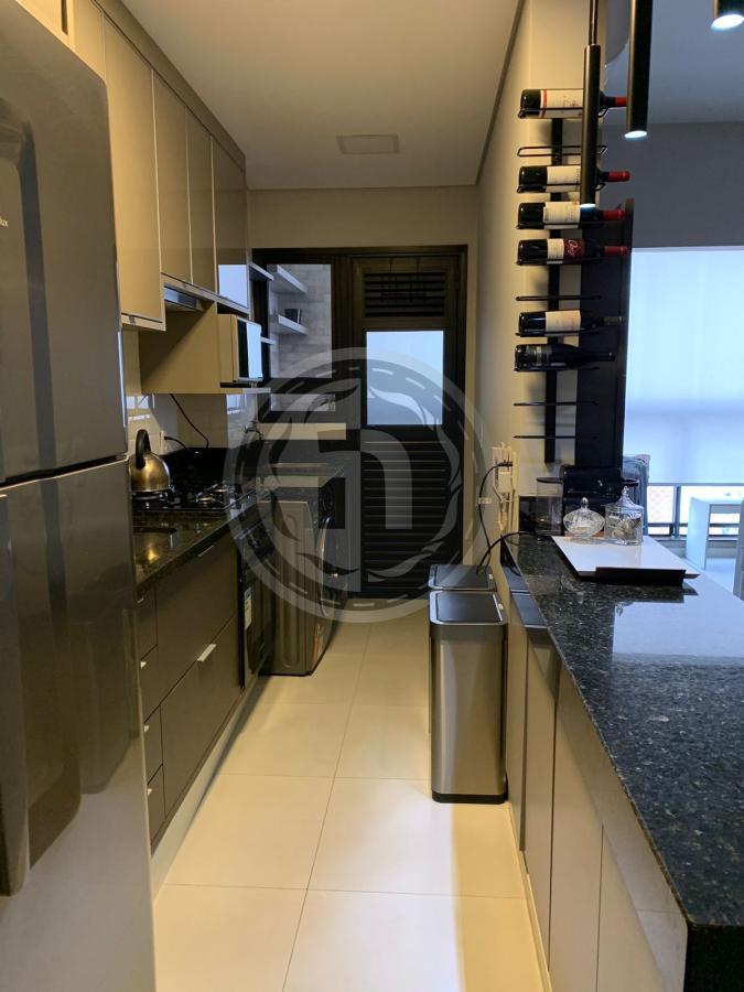 Apartamento à venda com 2 quartos, 62m² - Foto 13