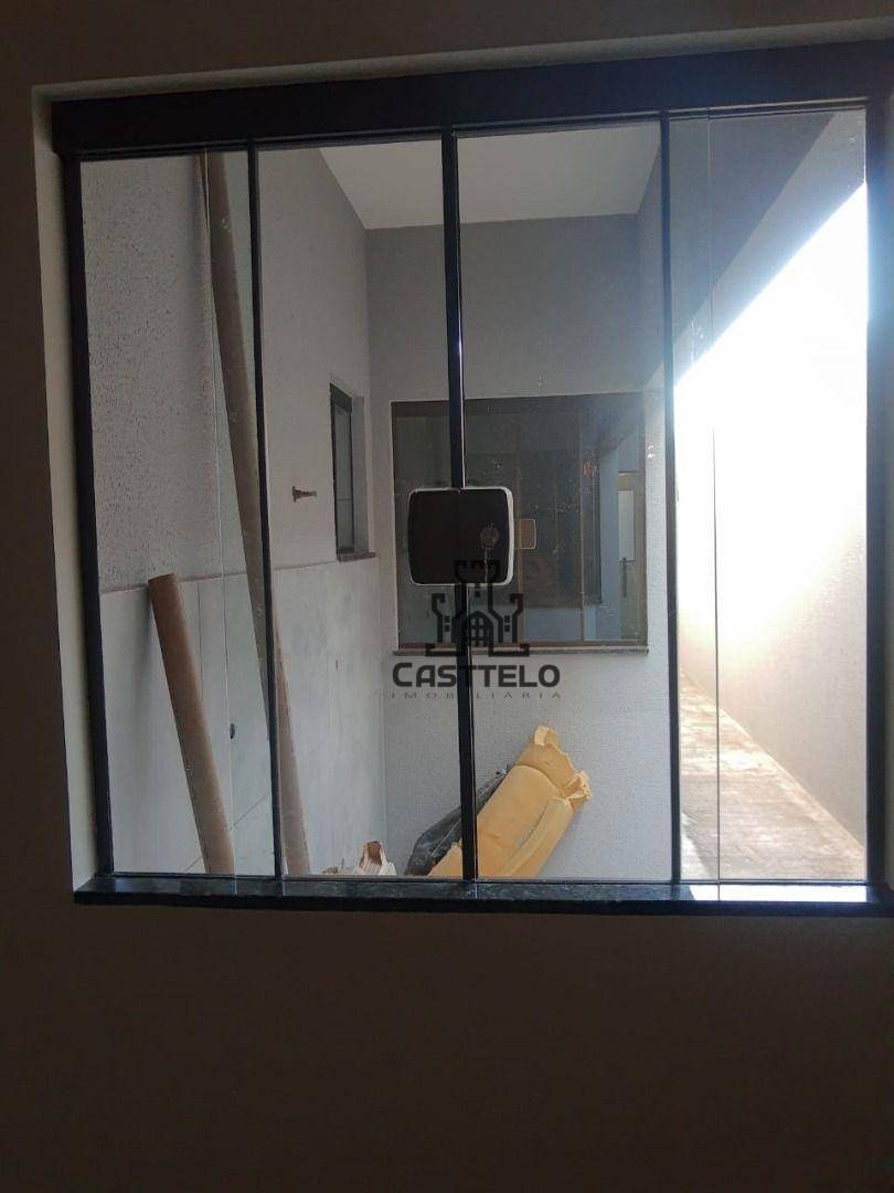 Casa à venda com 3 quartos, 76m² - Foto 15