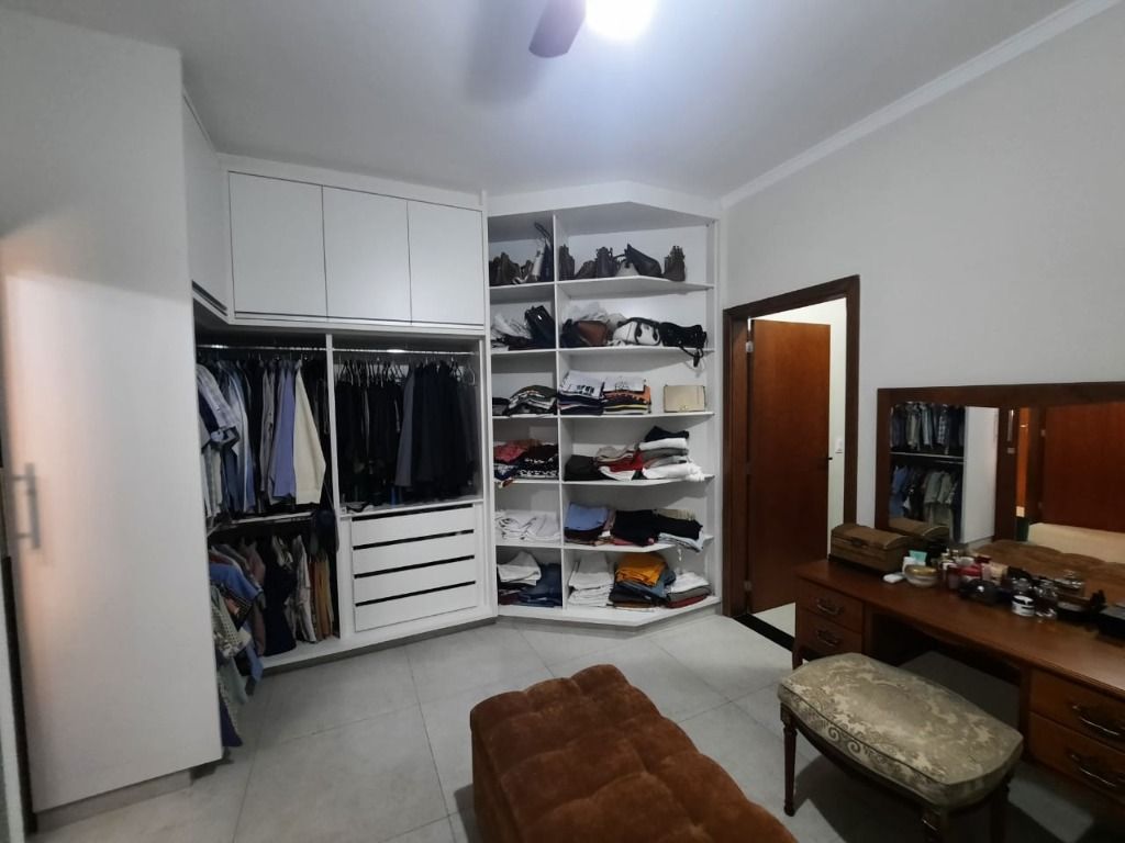 Sobrado à venda com 6 quartos, 570m² - Foto 42