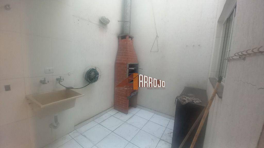 Sobrado à venda com 2 quartos, 67m² - Foto 11