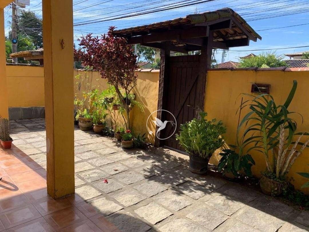 Casa à venda com 6 quartos, 450m² - Foto 3