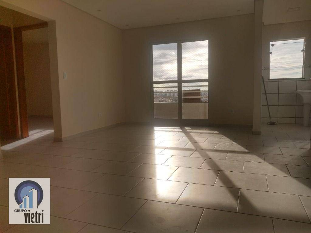 Apartamento para alugar com 2 quartos, 70m² - Foto 2