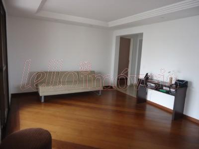 Apartamento à venda com 4 quartos, 210m² - Foto 2