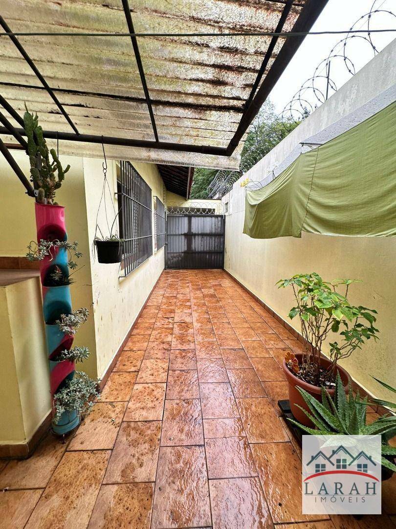 Casa à venda com 3 quartos, 259m² - Foto 14