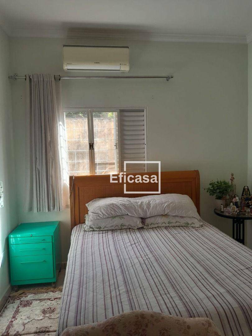 Casa à venda com 3 quartos, 220m² - Foto 20