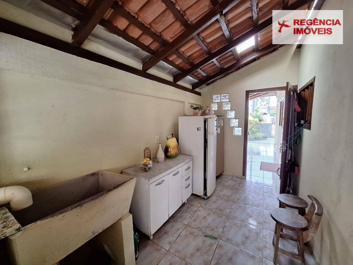 Casa à venda com 3 quartos, 120m² - Foto 17