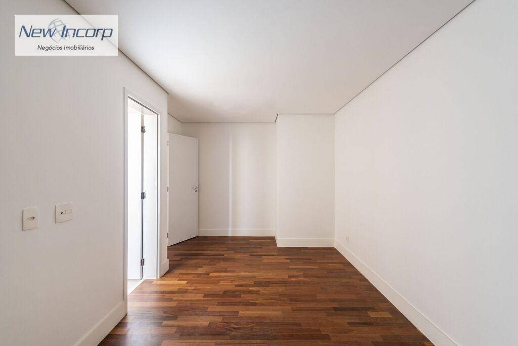 Apartamento à venda com 5 quartos, 225m² - Foto 18